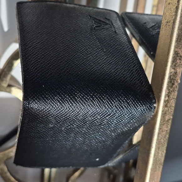 Louis Vuitton Black Taiga Leather Slender Bifold Wallet, Onesize, Black. - Picture 2 of 7